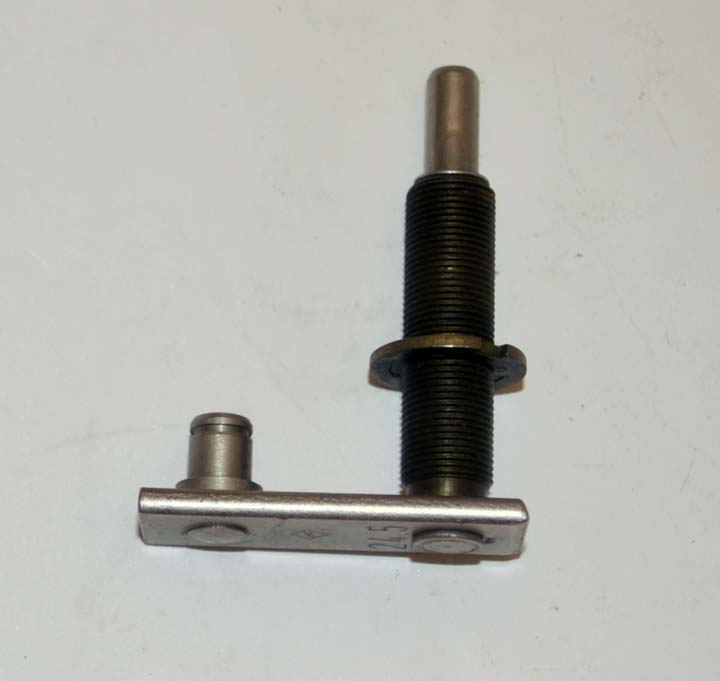 Wiper Shaft Pivot, 1 Pin, Right, 68-69, Nos Swf German